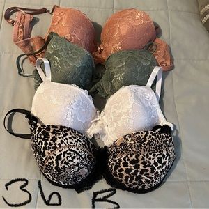 4 36b Bra set